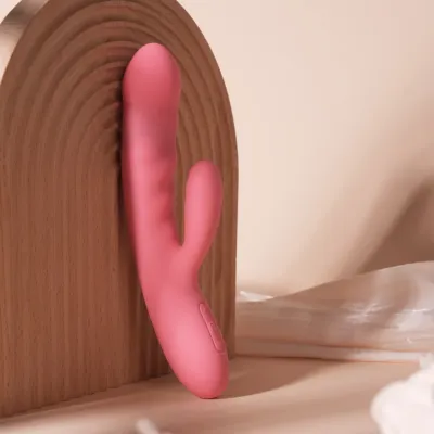 Přirážecí rabbit vibrátor Svakom Avery, silikonový, jahodově růžový - obrázek 2