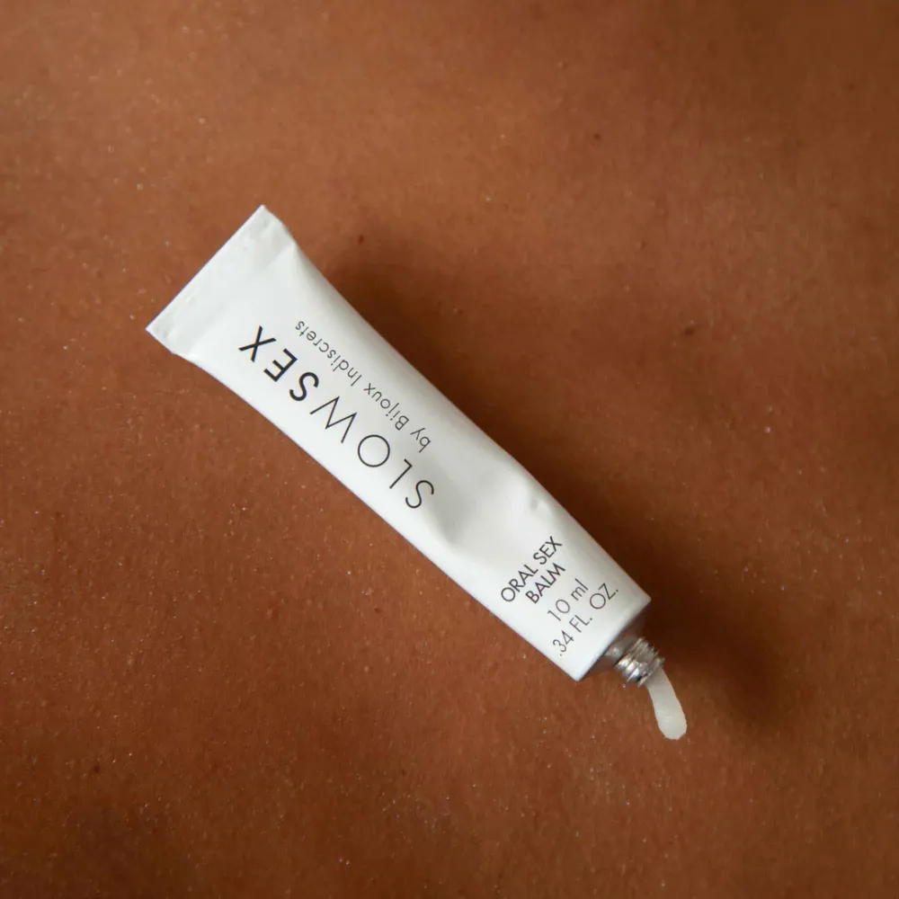 Balzám na orální sex Bijoux Indiscrets Slow Sex, kokos, 10 ml - obrázek 6