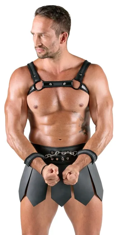 Gladiátorský set Svenjoyment Bondage, sukně, postroj na hrudník a pouta, černý, XL - obrázek 3