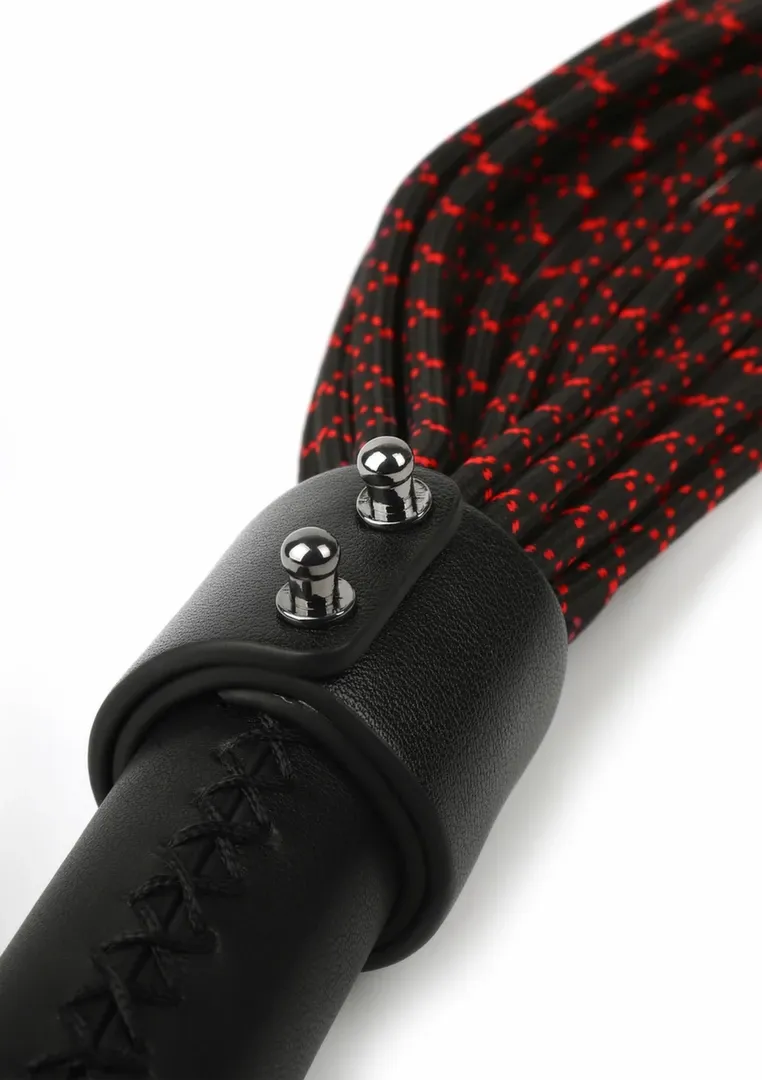 Kožené důtky s uzlíky Hidden Desire Genuine Leather Knot Flogger, 55 cm, černo-červené - obrázek 5