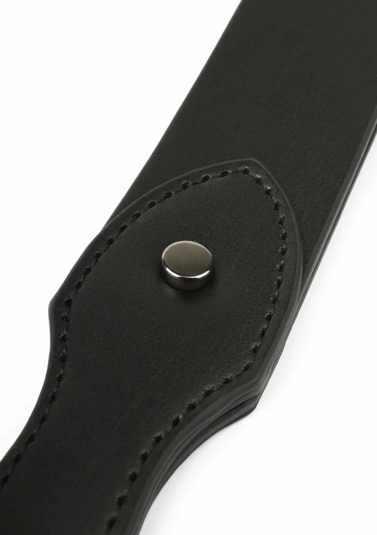 Kožená plácačka Ouch! Belt Slapper ve tvaru opasku, černá - obrázek 4