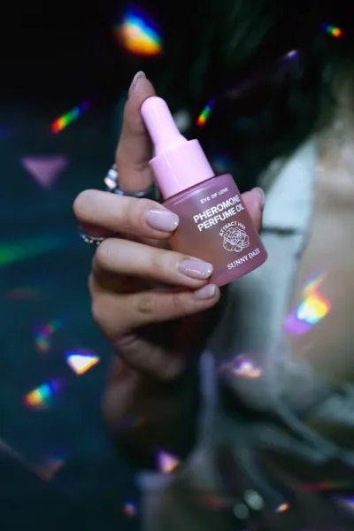 Parfémový olej s feromony pro ženy Eye of Love Bloom Sunny Daze, 20 ml - obrázek 6