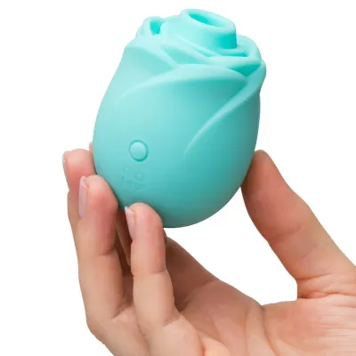 Tlakový stimulátor klitorisu ROMP Rose Glow ve tvaru růže, svítící ve tmě - obrázek 3