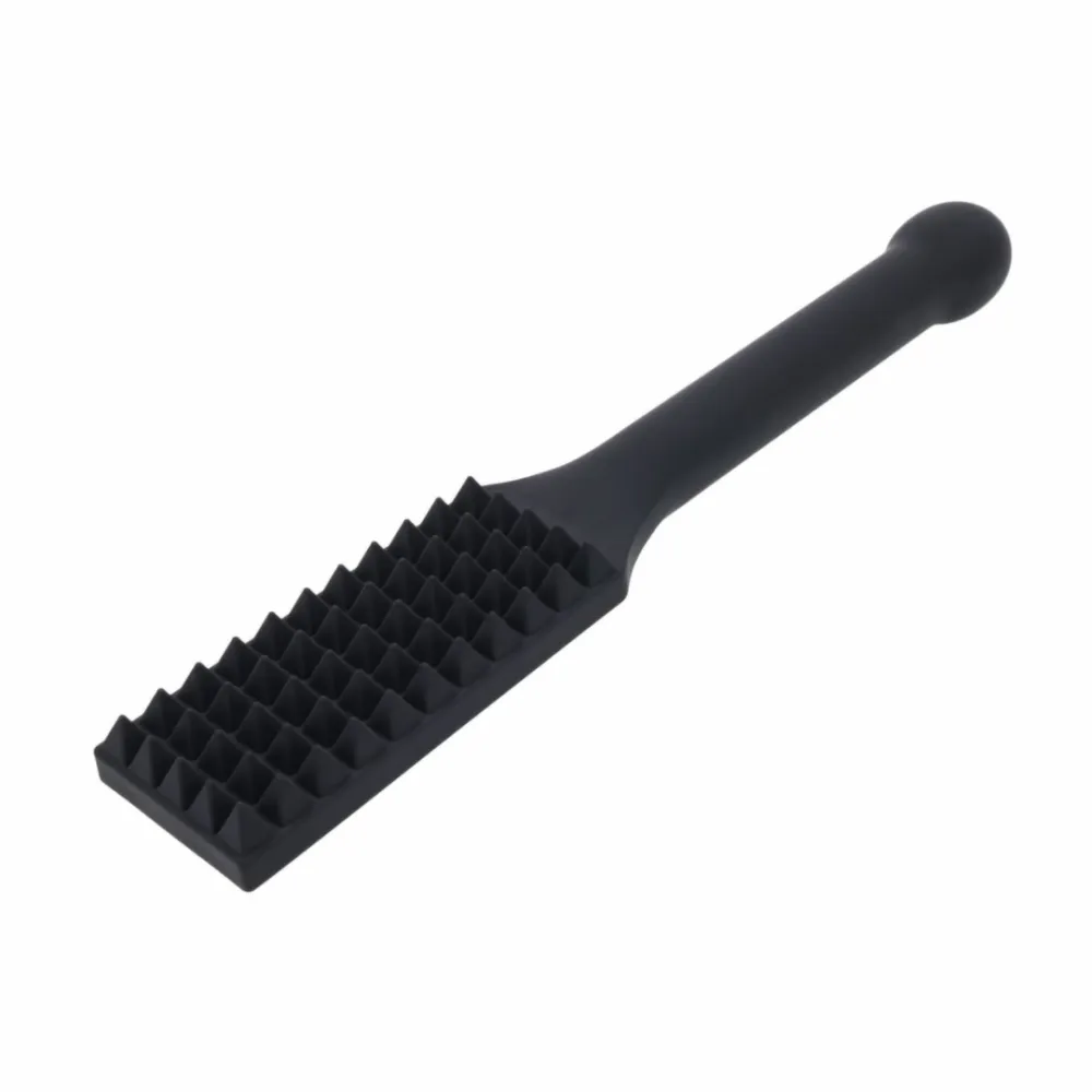 Silikonová plácačka s hroty Sportsheets Edge Spiked Paddle, kovové jádro, černá