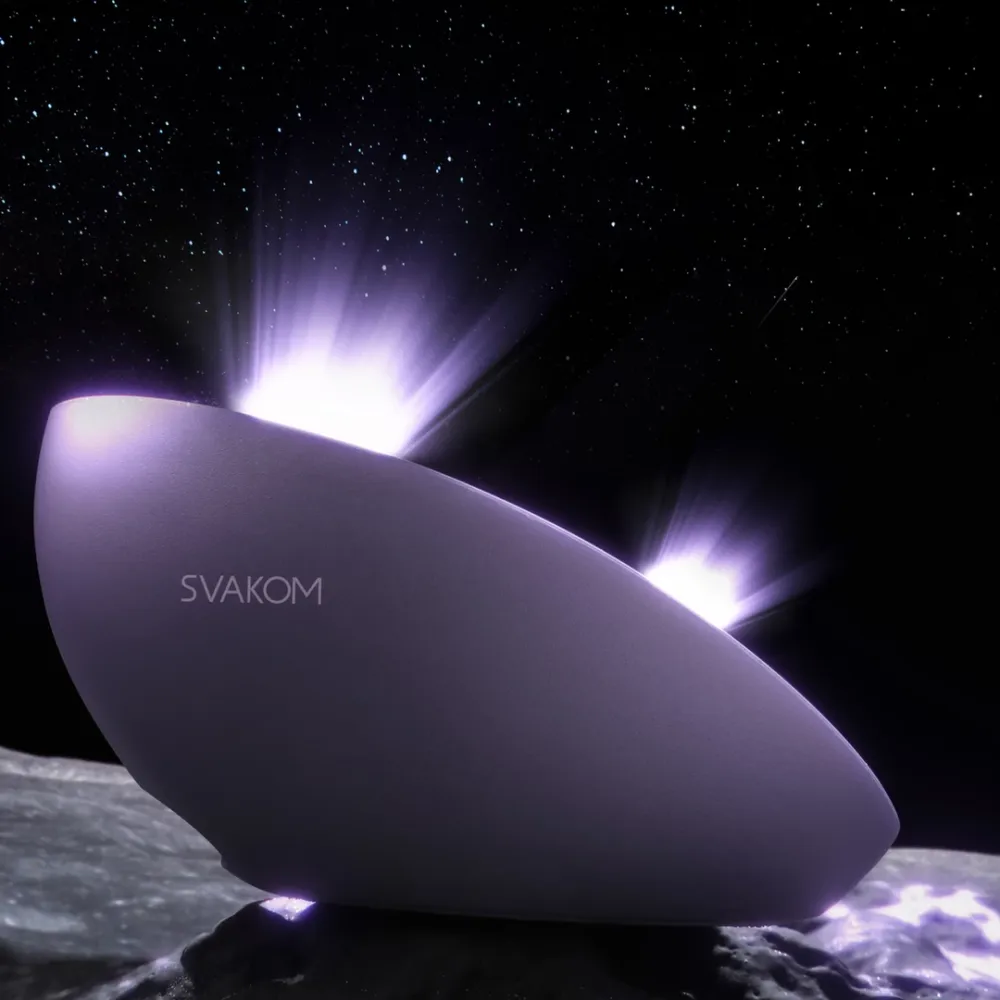 Tlakový stimulátor klitorisu Svakom Pulse Galaxie s projektorem hvězd, šeříkový - obrázek 2