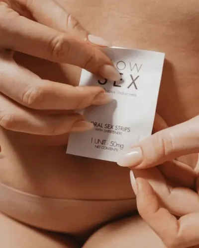 Mátové proužky na orální sex Bijoux Indiscrets Slow Sex, 7 ks - obrázek 3