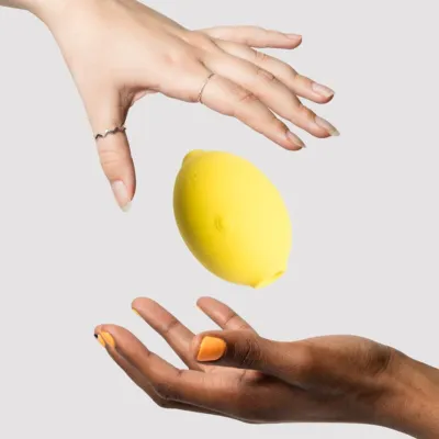 Tlakový stimulátor klitorisu ROMP Lemon Crush, žlutý - obrázek 5
